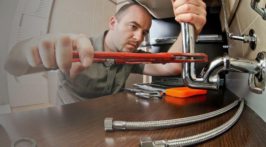 Expert burst pipe repair services in Saul, KY